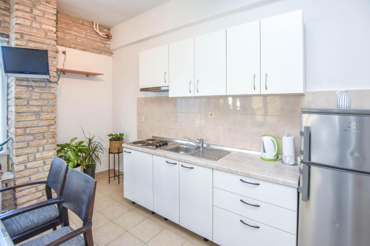 Apartments Flora Pakoštane Zewnętrze zdjęcie