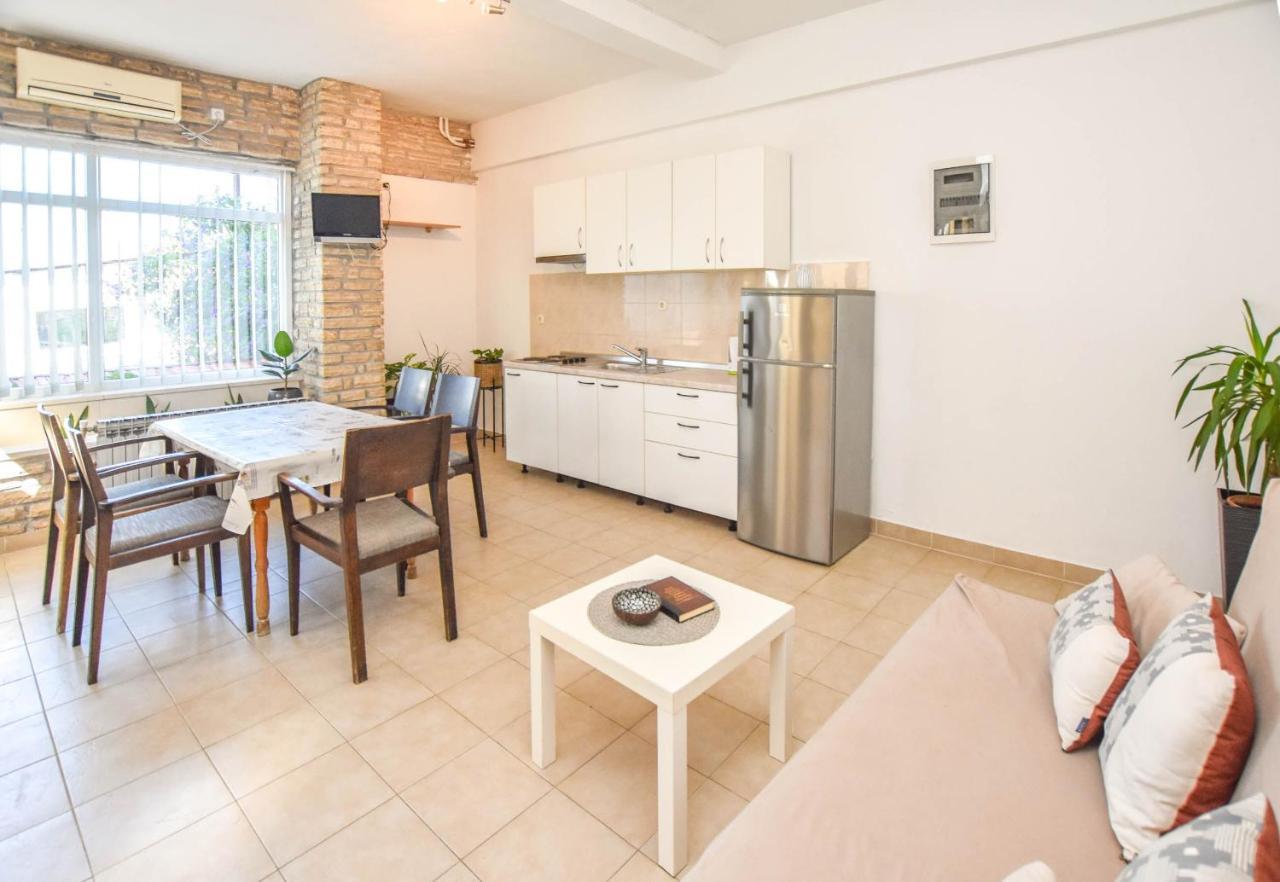 Apartments Flora Pakoštane Zewnętrze zdjęcie